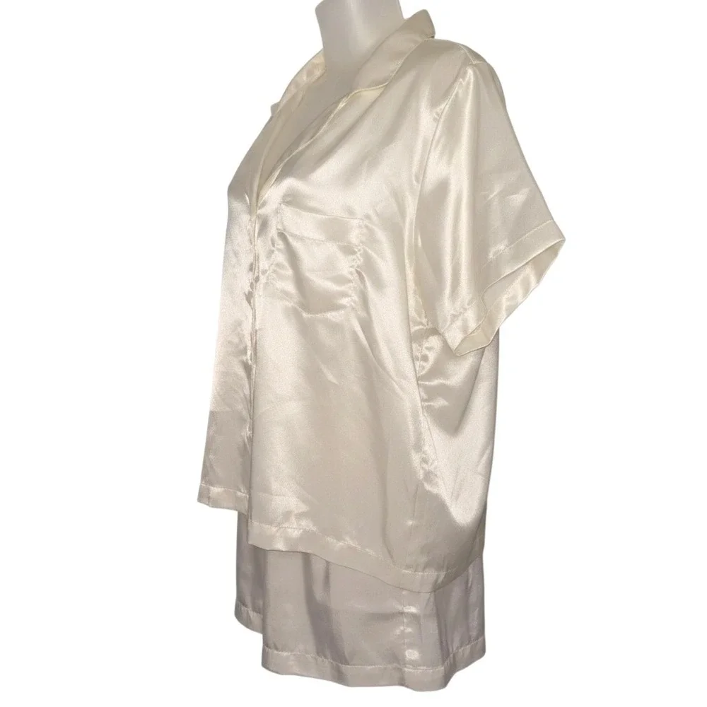 Victoria's Secret Gold Crown Label Ivory‎ Satin PJs Short Sleeve & Shorts Size L